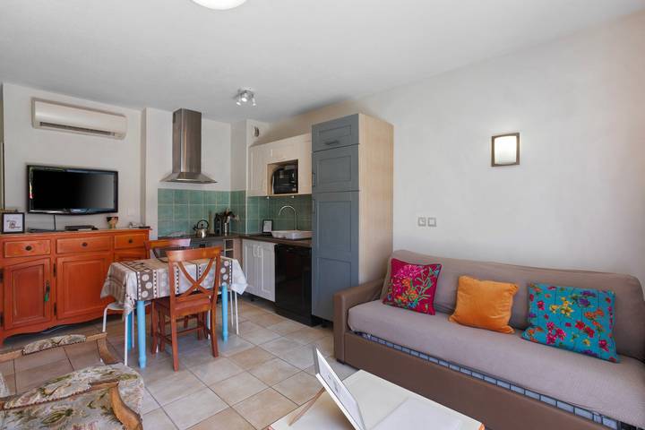 Appartamento intero, Lavender Cottage, residenza con piscina in Callian, Draguignan e dintorni