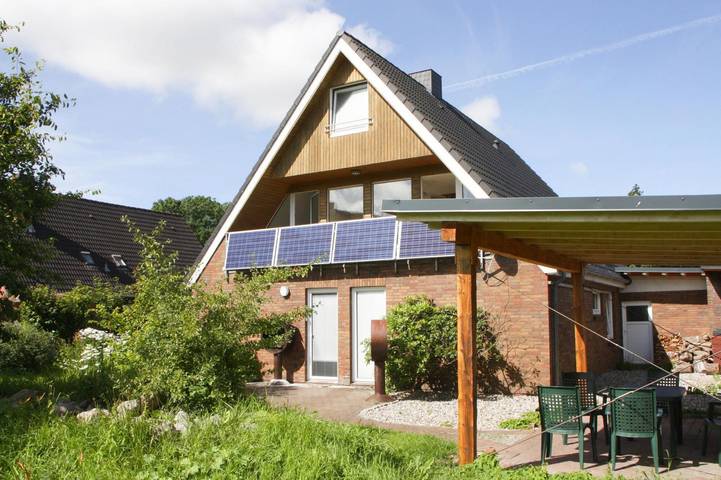Ferienhaus für 8 Personen, mit Balkon und Terrasse sowie Garten und Sauna in Neukirchen (Südtondern)