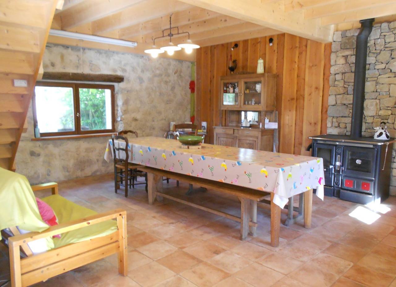 Ecogîte La Salamandre du Glesy in Saint-Bernard, Isère