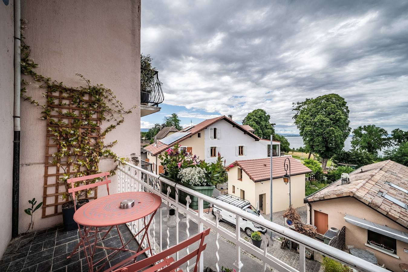 Zimmer „Mésange“ mit Seeblick, privater Terrasse und Wlan in Excenevex, Thonon-les-Bains und Umgebung