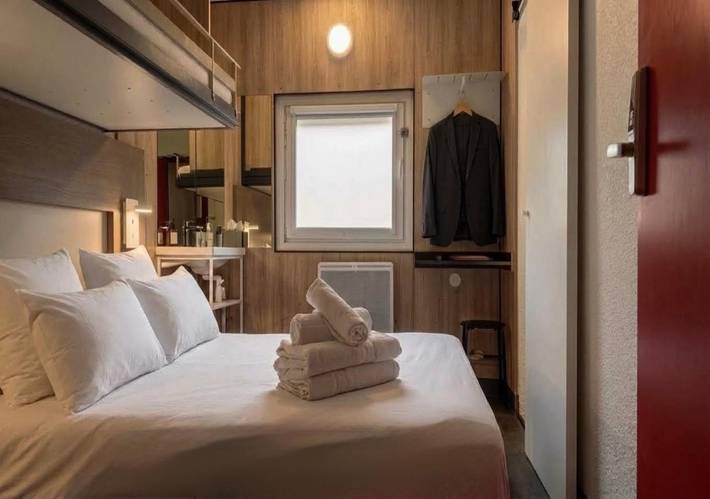 Hôtel pour 3 personnes, avec Terrasse et Jardin à Herstal