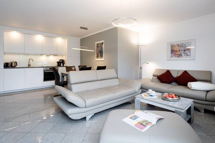 Ferienwohnung für 4 Personen, mit Balkon/Terrasse und Terrasse sowie Garten in Tinnum
