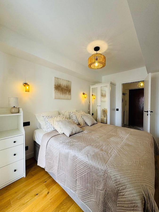 Gîte pour 4 personnes, avec balcon et vue dans Cathedrale Orthodoxe Saint Nicolas Nice - 2