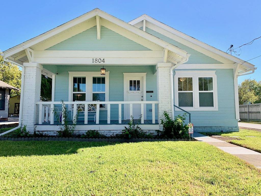 Gehen Sie zu Twu! Schiffchen Cottage, Denton Square, Unt in Denton, Denton County