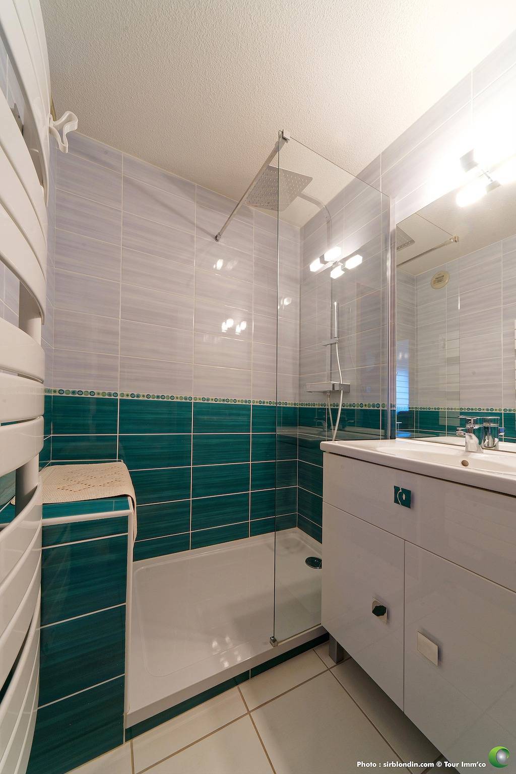 Entire apartment, Résidence Les Silènes - 2 room apartment 4 people (confort) in Allevard, Isère