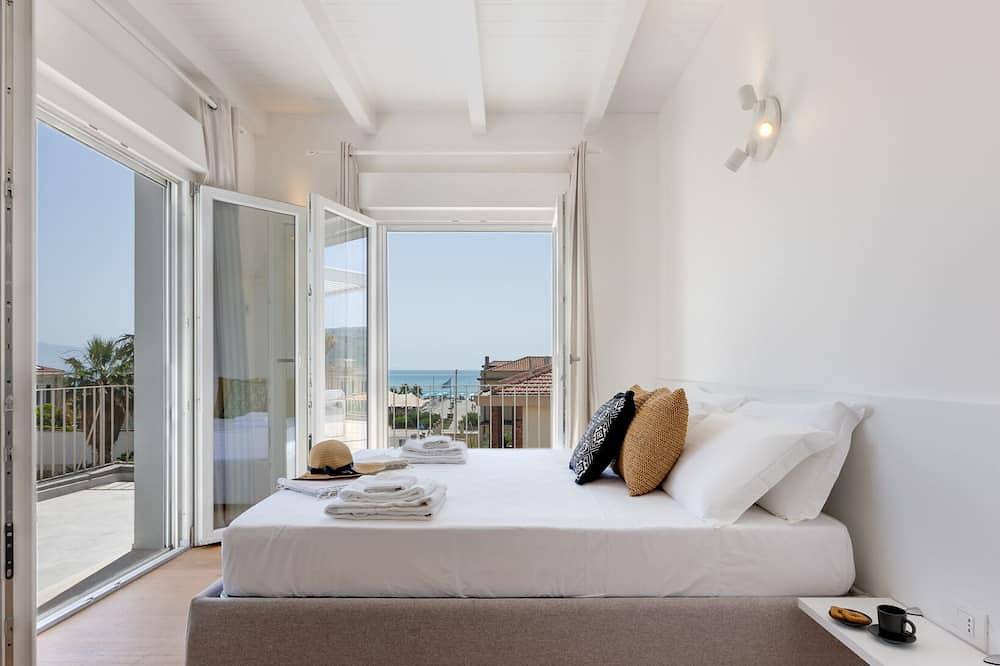 Ganze Wohnung, Villa Dubois - Zwei Schlafzimmer Wohnung, Schläft 4 in Strand von Poetto, Poetto
