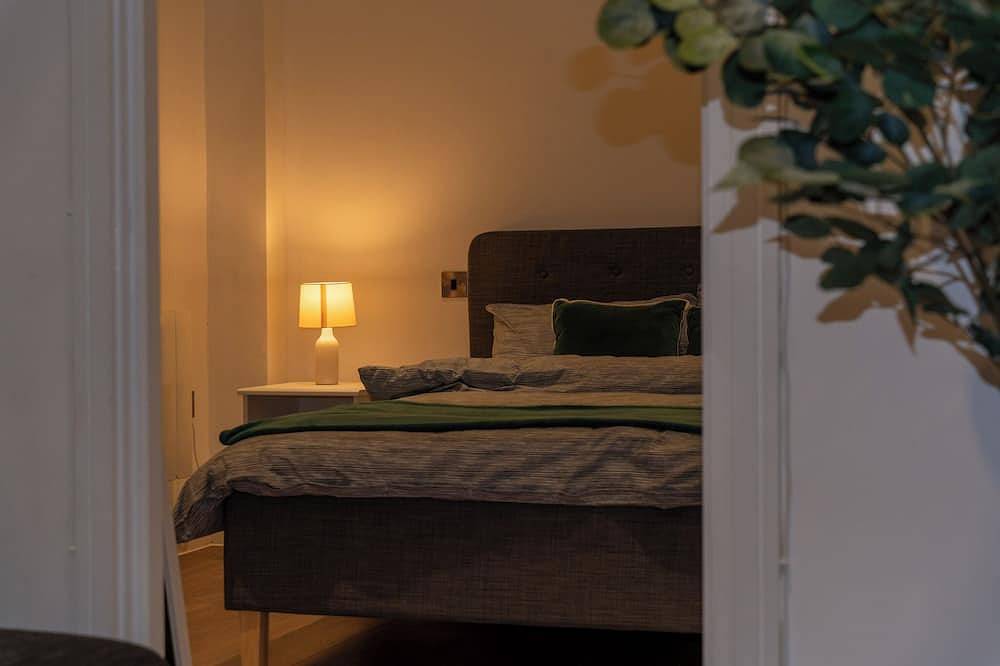 Ganze Wohnung, Apartment in Croydon - 1 Min walk to Train in Sutton (London), London