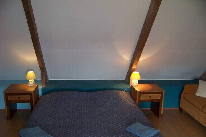 Location de vacances pour 8 personnes, avec jardin et terrasse ainsi que sauna et piscine à Prat - 2