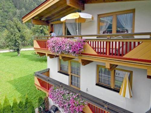 Gîte pour 7 personnes, avec jardin et terrasse ainsi que piscine et bassin pour enfant à Zell am Ziller - 3