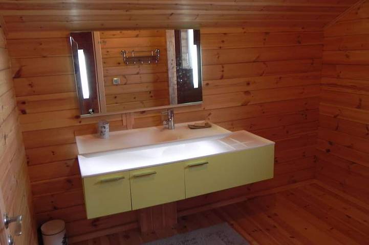 Gîte pour 6 personnes, avec balcon et jardin à Le Malzieu-Forain - 4