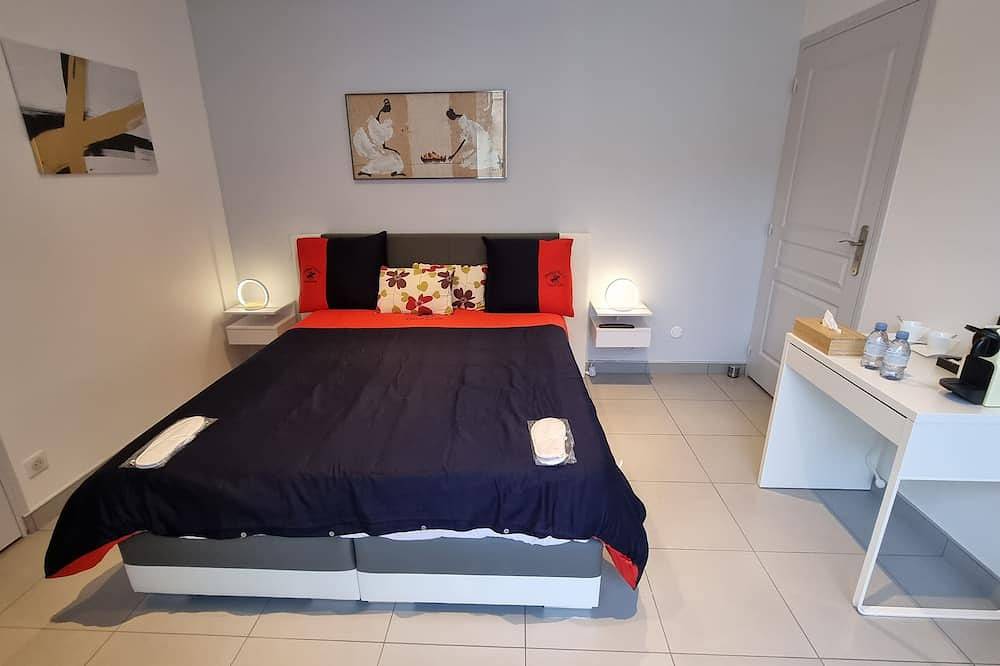 Orchidée avec parking sur place in Olivet, Sologne