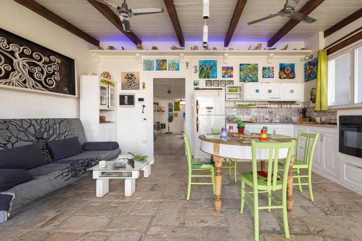 Location de vacances pour 5 personnes, avec jardin et terrasse à Torre Chianca - 4