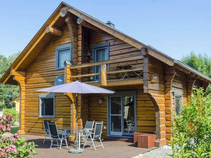 Ferienhaus für 6 Personen, mit Balkon und Terrasse sowie Garten und Sauna in Bodstedt