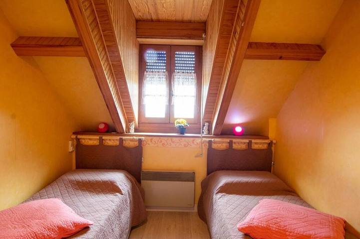 Gîte pour 6 personnes, avec jardin à Cherveix-Cubas - 4