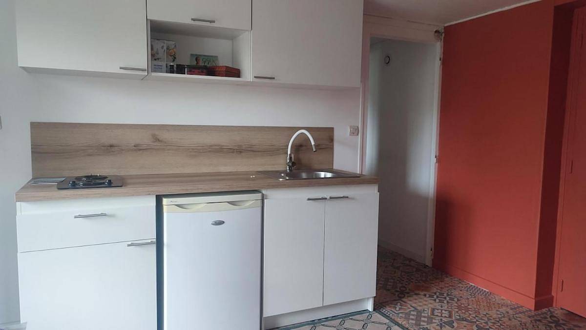 Appartement entier, Joli rez de jardin avec piscine in Aurec-sur-Loire, Haute-Loire