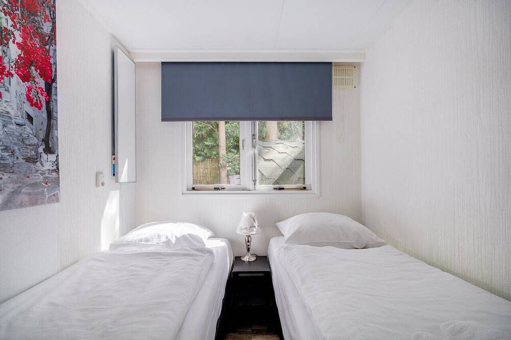 78 sqm Luxury Forest Chalet with Wellness in Veluwe