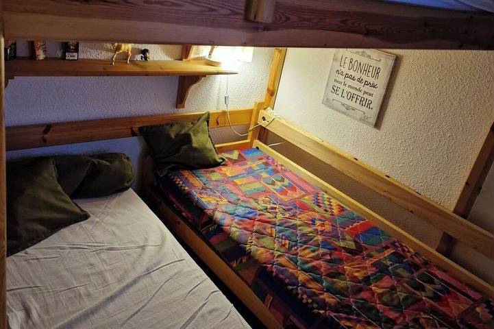 Gîte pour 6 personnes à Mijoux - 2