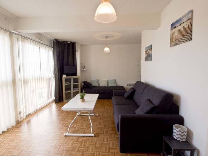 Apartamento entero, Estudio luminoso cerca de la playa y mercado Arago in Les Sables-d'Olonne, Vandea