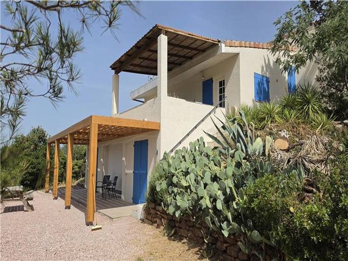 La Garrigue, Belle maison avec piscine in Pierrerue, Côte méditerranéenne (France)