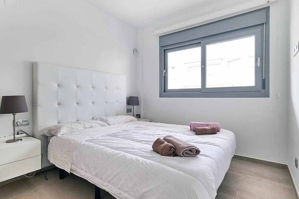 Entire apartment, Villa Amalia 43 - Ground floor with garden in Mar Azul Torrevieja, Torrevieja