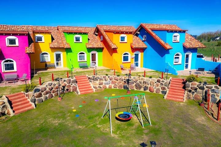 Dom dla 5 osób, z basen i taras, Dla rodziny w Dębina