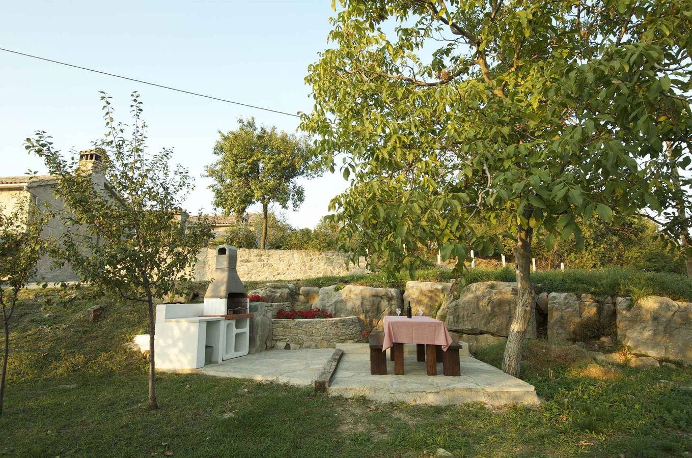 Ferienhaus in ruhiger Lage mit Pool  in Buzet, Zentralistrien