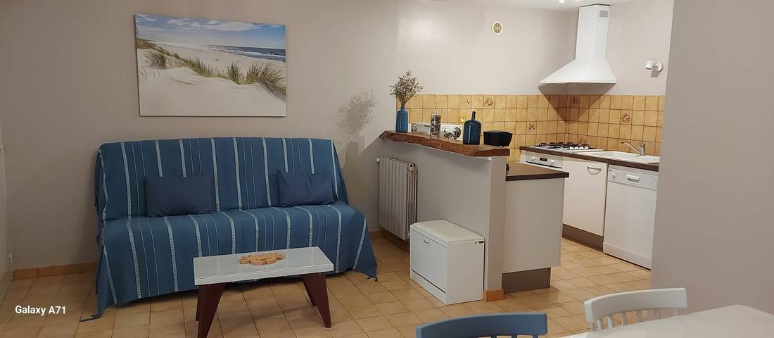 Gîte pour 4 personnes, avec jardin et terrasse à Arces