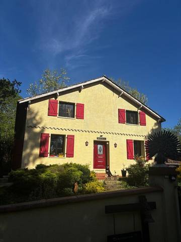 Chambre d’hôte pour 2 personnes, avec vue ainsi que piscine et jardin à Laujuzan