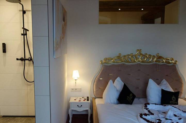 Ganze Wohnung, Versailles Royal Suite 4 Guests Aurolzmünster in Aurolzmünster, Innviertel