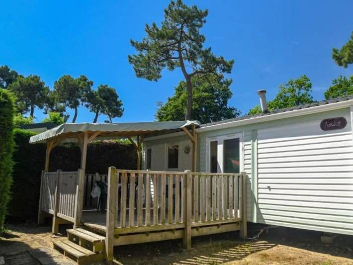 Camping pour 6 personnes, avec terrasse et piscine à Jard-sur-Mer