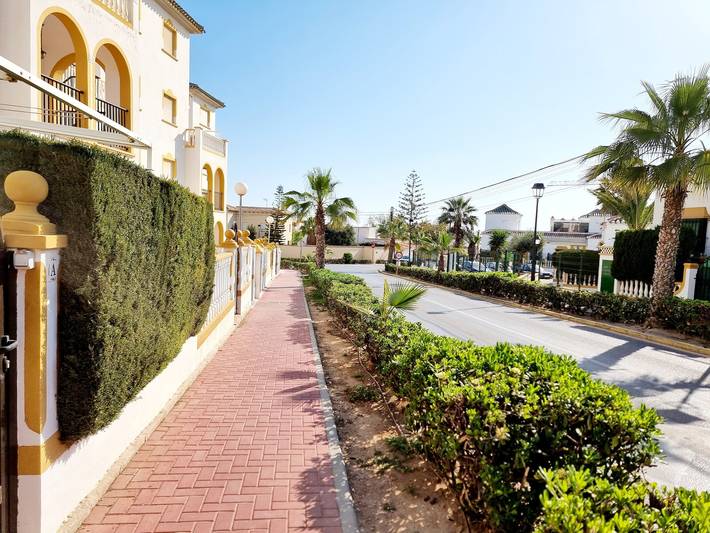 Ferienwohnung für 5 Personen, mit Balkon/Terrasse in La Mata - 2