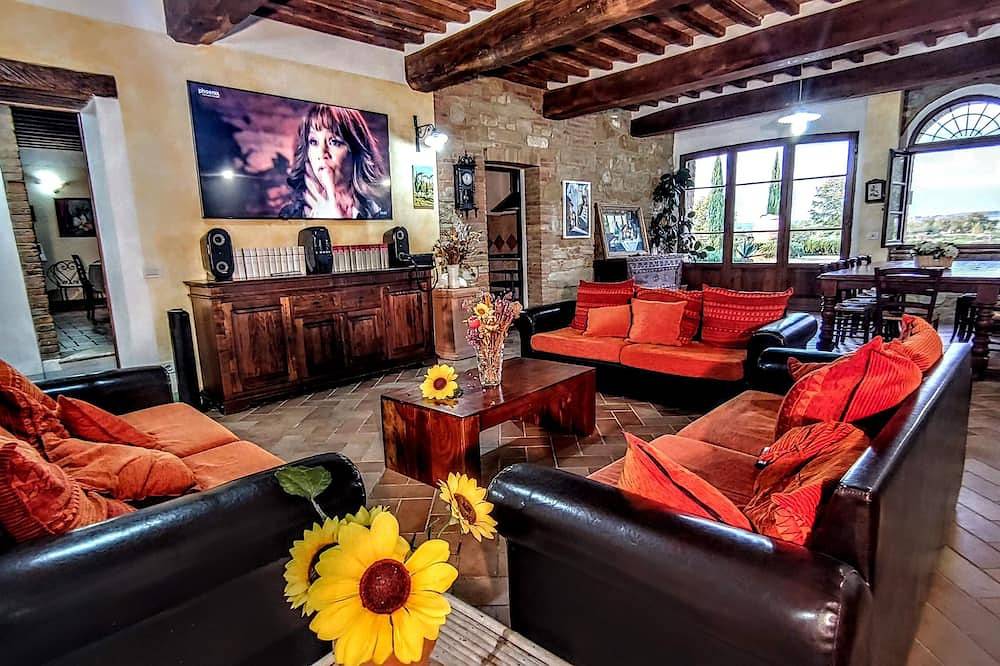 Villa in Montalcino, exclusive for you, stunning view!!! in San Giovanni d'Asso, Montalcino