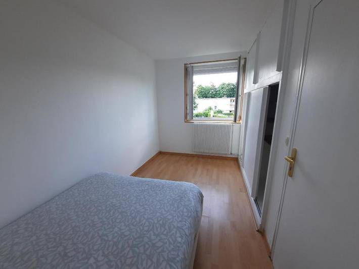 Gîte pour 2 personnes, avec jardin ainsi que sauna et jacuzzi à Yerres - 4