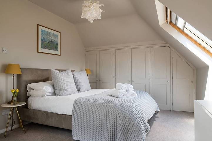 Luxury Lewes house with *stunning views* and private south facing garden in Lewes (UK), Sussex Est