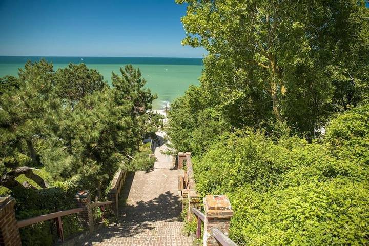 Gîte pour 4 personnes, avec vue dans Casino d'Houlgate - 3