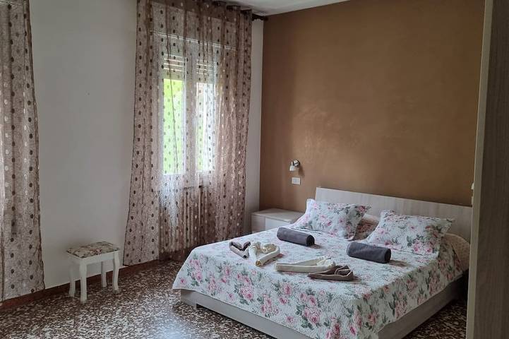 Ferienwohnung für 4 Personen, mit Balkon in Ferrara