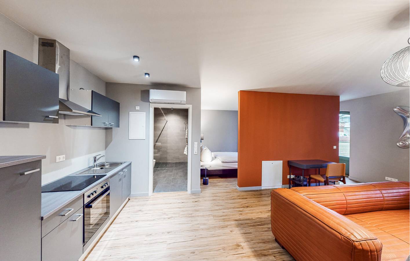 Ganze Ferienwohnung, Appartement am Strand mit Parkplatz und Internet - Klink 200m in Klink, Müritz