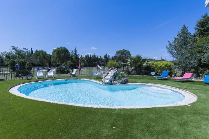 Maison de vacances pour 5 personnes, avec jardin ainsi que piscine et jacuzzi