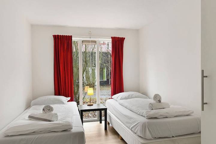 Comfortable bungalow for 12 persons in Drenthe