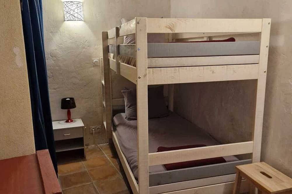 La Petite Maison Bleue Cœur du Village de Buis-les-baronnies 4 Personnes in Buis-les-Baronnies, Región de Nyons