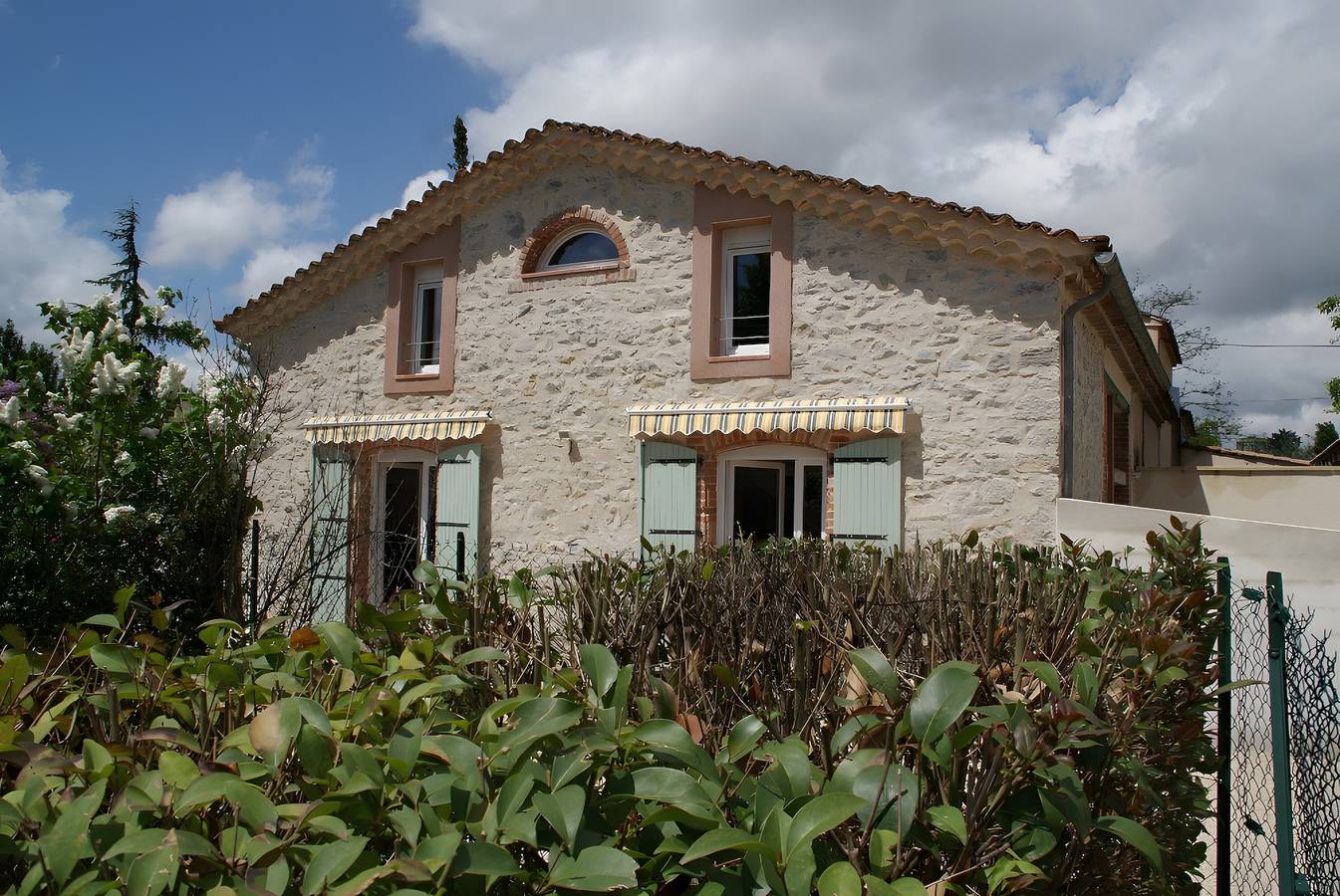 Maison de vacances « Le Gîte Du Vieux Mûrier Côté Sud » avec jardin privé, Wi-Fi et climatisation in Saint-Jean-de-Serres, Région d'Alès