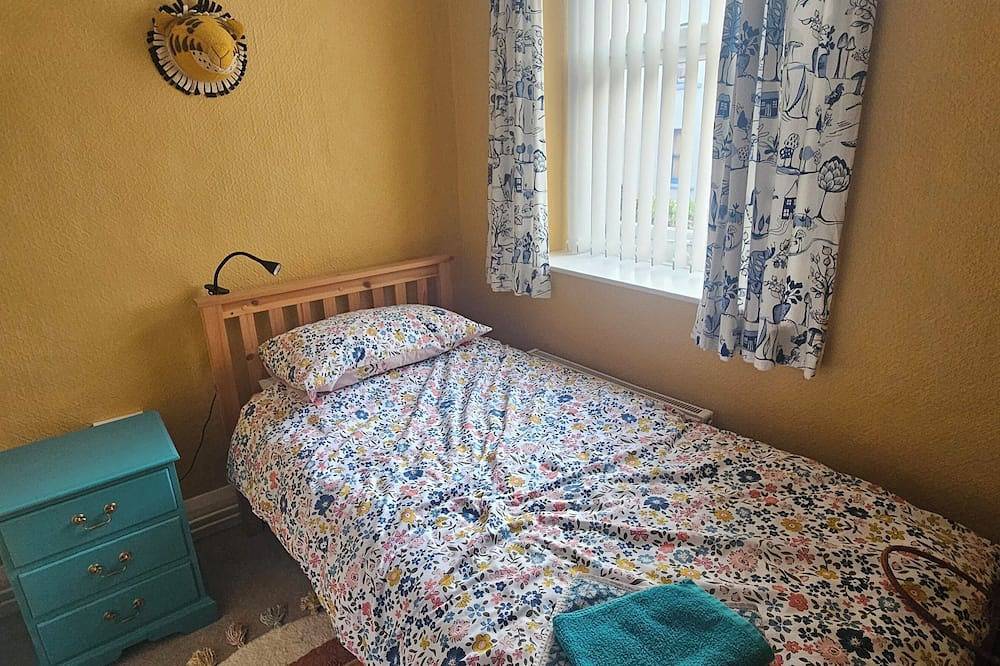 Cheerful two bedroom cottage in the Forest of Dean in Gloucestershire