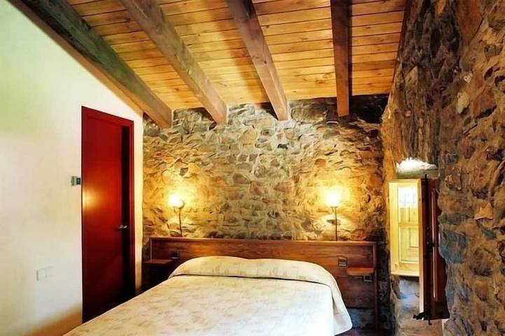 Ferienhaus Mas Molera für 14 personen in Sant Joan les Fonts, Naturpark Zona Volcànica de la Garrotxa