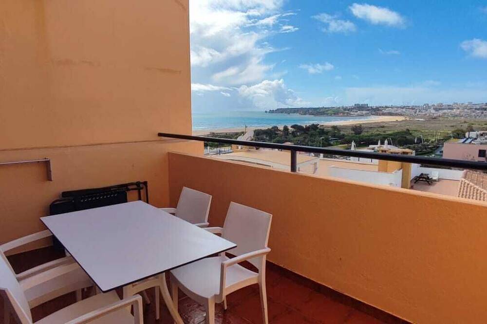 Ganze Wohnung, Beach House at D. Pedro Hotel w/ Pool & Wifi in Meia Praia, Faro Distrikt