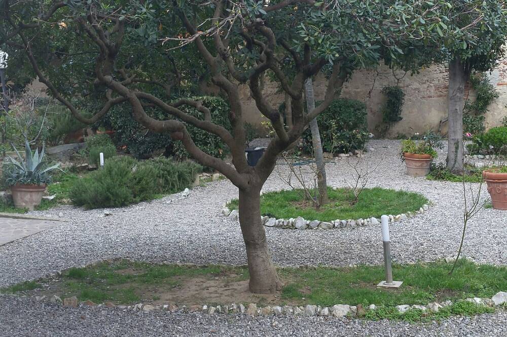 Bellissima casa in Villa Liberty in Marina di Pisa, Pisa