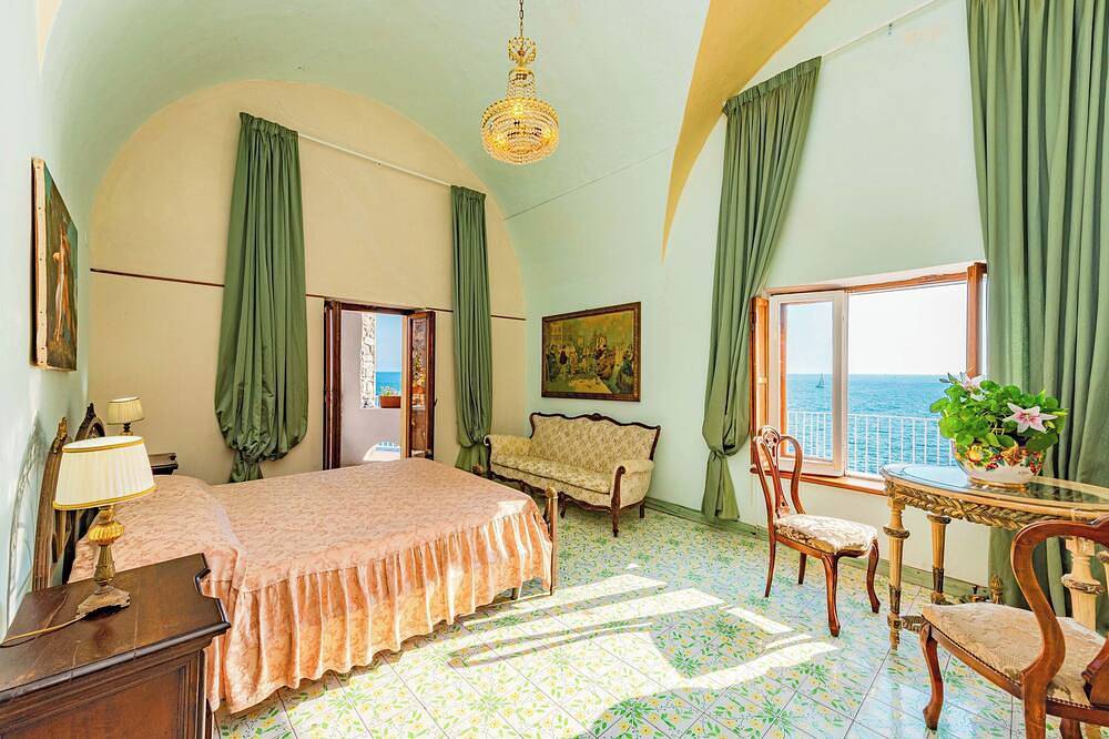 Amore Rentals-Villa Incanto sul Mare-Exclusive Oasis, Private Chef & Sea Access in Furore, Sorrento Coast
