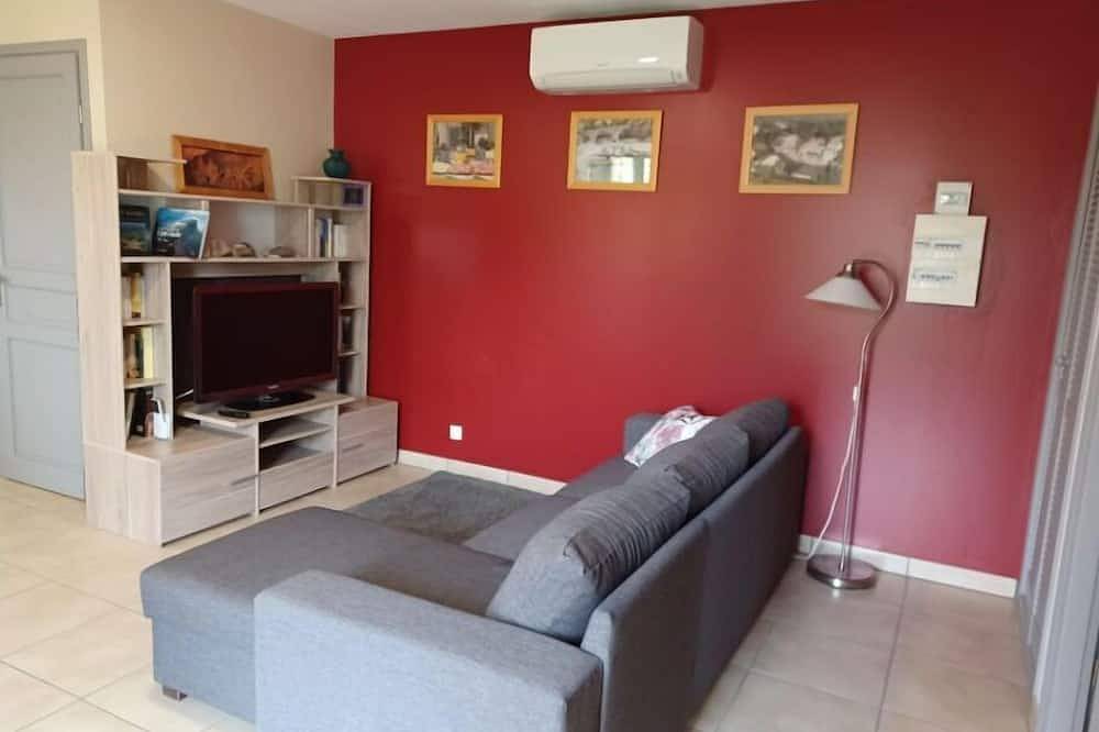 Appartement entier, Appartement sur jardin entre Sisteron et Gorges de la Méouge: Hauts de Toscane 2 in Ribiers, Région de Gap