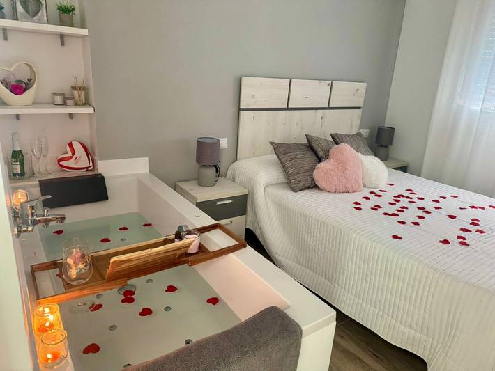 Apartamento entero, Atico Mar’t ,con impresionantes vistas al mar in Cala dels Vienesos (Miami Playa), Miami Playa