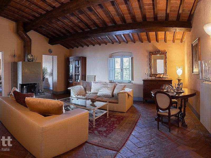 Tritt — In Montelupo Fiorentino ligt deze prachtige vakantievilla voor 11 personen in Montelupo Fiorentino, Provincie Florence