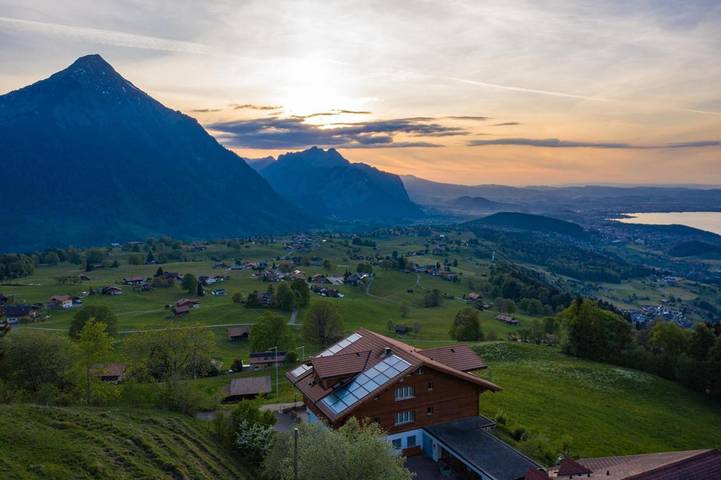 Gîte pour 2 personnes, avec terrasse ainsi que vue sur le lac et vue, animaux acceptés à Aeschi bei Spiez - 3